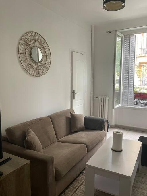 Cosy Apartment In Paris Saint-Ouen  Exterior photo